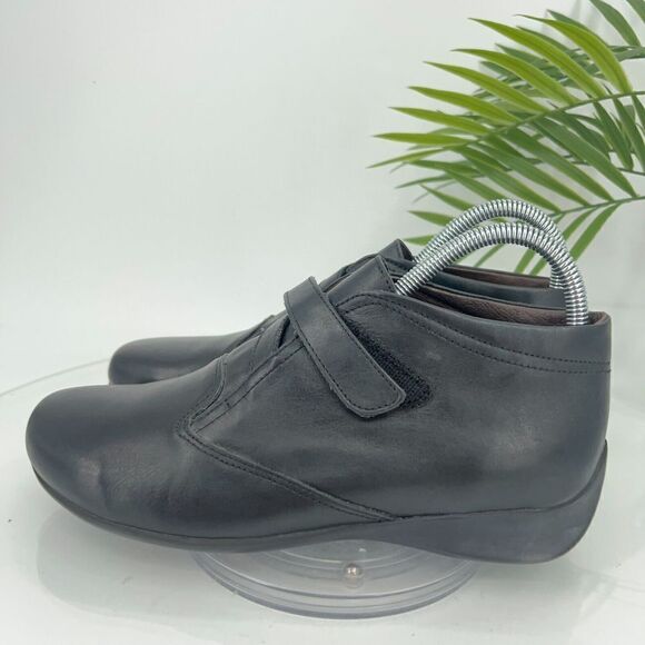 Wolky Bia Chelsea Ankle Boots Women's 39 8 Black Leather Booties Wedge - Picture 5 of 14